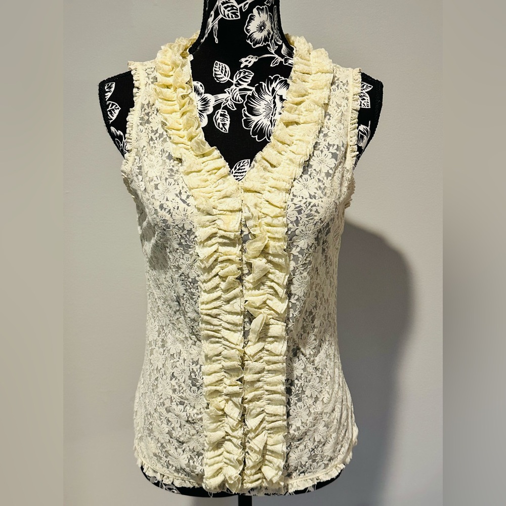 Vintage DKNY cream lace sleeveless top